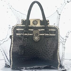 Sarah handbag with crossbody and matching wallet